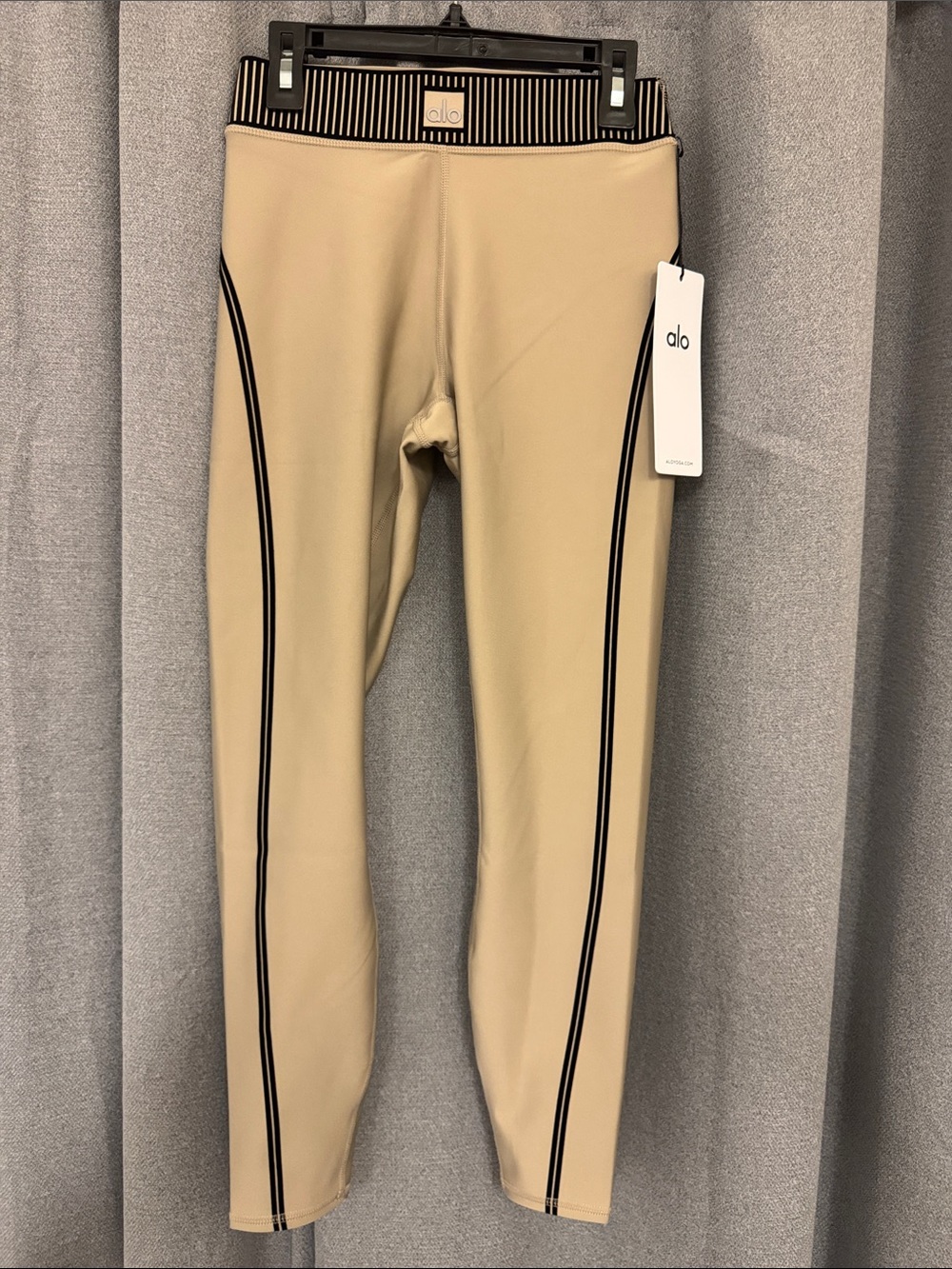 ALO Yoga womens Beige Leggings with Black Stripe Trim